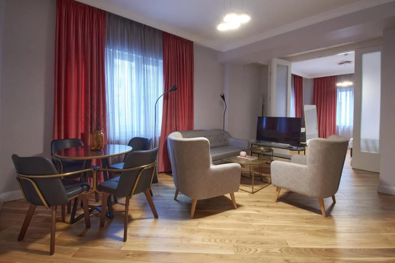 Hotel The Embassy Suites Sofia